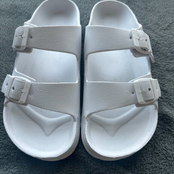 Women's White Waterproof Sandals Size 9 EUC - Picture 4 of 6